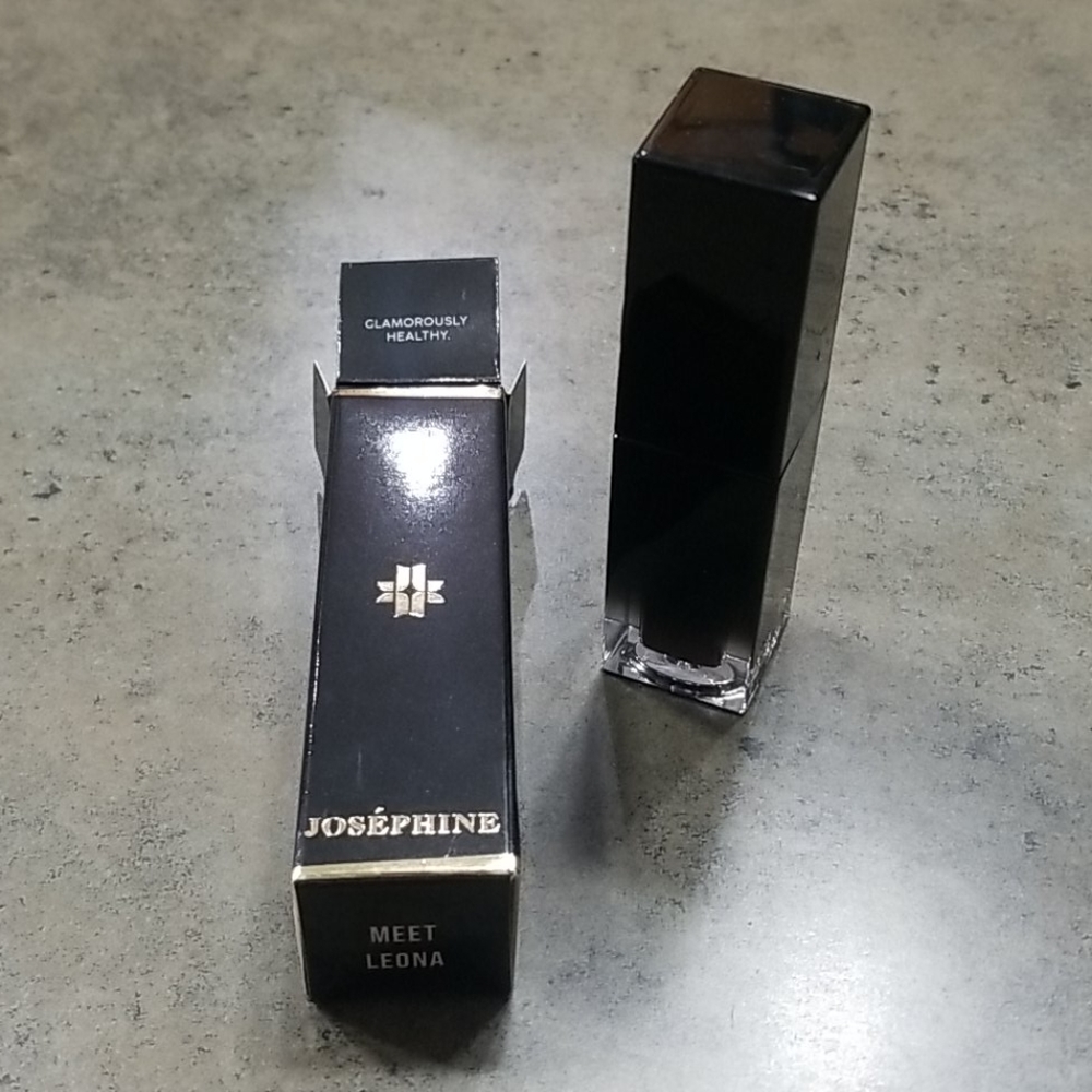 Liquid eyeshadow